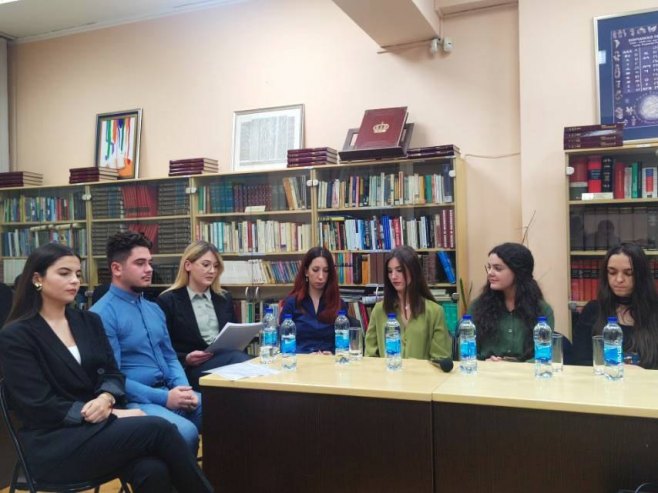 21. Мајски сусрети - промоција младих писаца у Народној библиотеци у Приједору