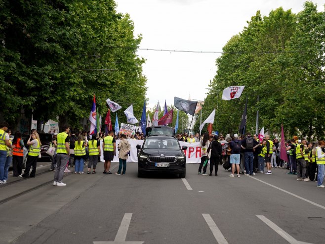 У Београду одржана протестна шетња студената у блокади