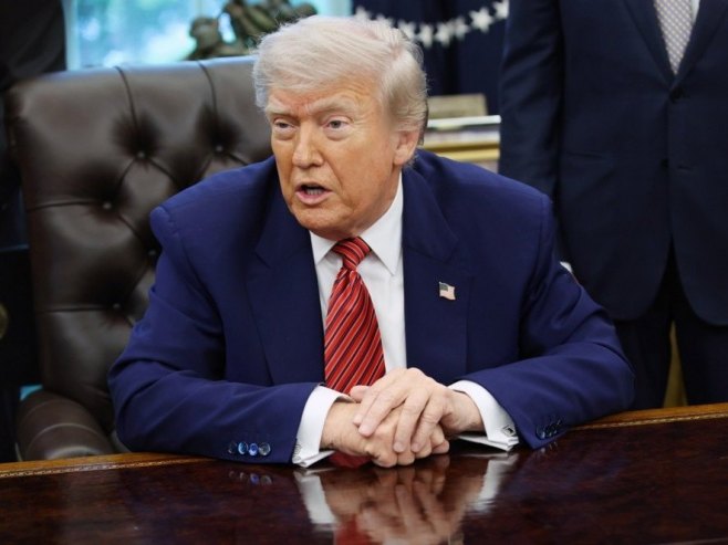 Трамп: Желимо имена и земље из којих потичу студенти на Харварду