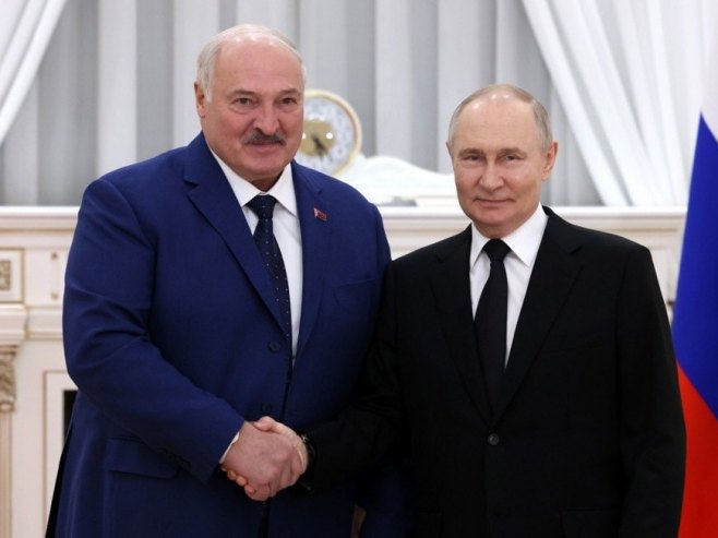 Лукашенко и Путин (Фото: EPA-EFE/MIKHAIL METZEL, илустрација) Лукашенко и Путин (Фото: EPA-EFE/MIKHAIL METZEL, илустрација) -