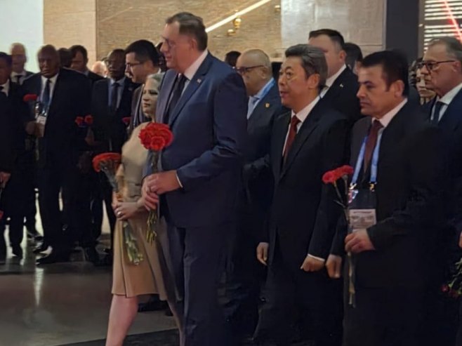 Dodik i Čenj Venjcin (Foto: RTRS)