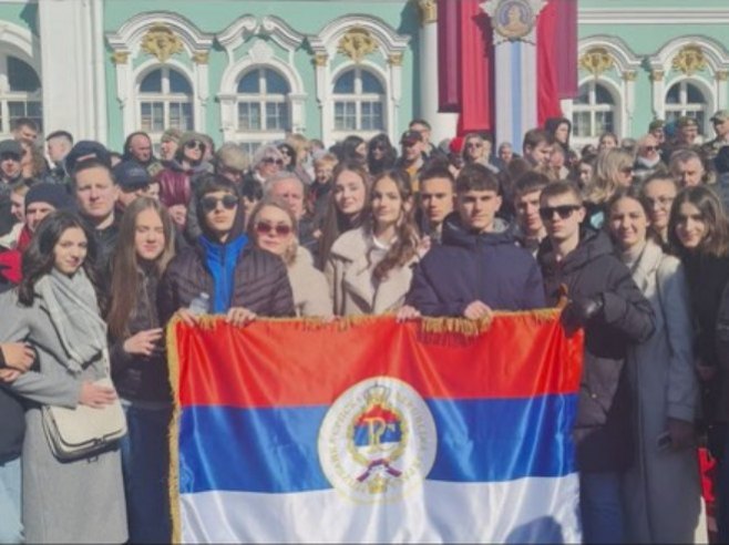 Седморо ученика добојске Медицинске школе вратило се из Русије препуни позитивних утисака (ВИДЕО)