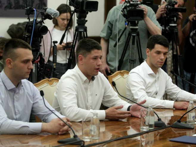 Студенти који желе да уче одложили штрајк глађу до Видовдана