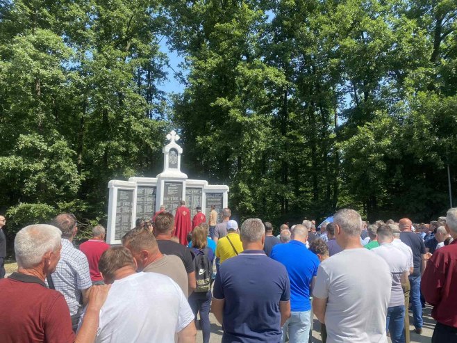 У Ристића гају обиљежене 33 године од почетка пробоја "Коридора живота" (ФОТО)