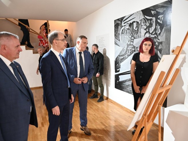 Предсједник Српске и премијери Српске и Србије посјетили Андрићев институт (ФОТО)