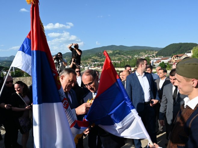 Додик: Ми смо јединствен народ и имамо двије државе - Српску и Србију (ВИДЕО)