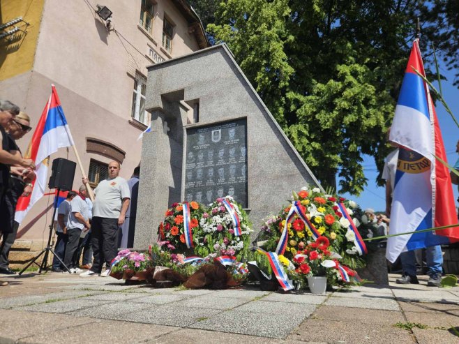 Обиљежене 33 године од страдања 14 бораца на Требевићу