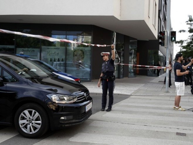 Полиција у Грацу (Фото: EPA-EFE/ANTONIO BAT) - 