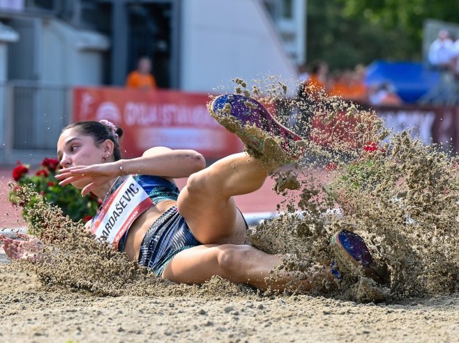 Милица Гардашевић (Фото: EPA-EFE/Tamas Vasvari HUNGARY OUT) Милица Гардашевић (Фото: EPA-EFE/Tamas Vasvari HUNGARY OUT) -
