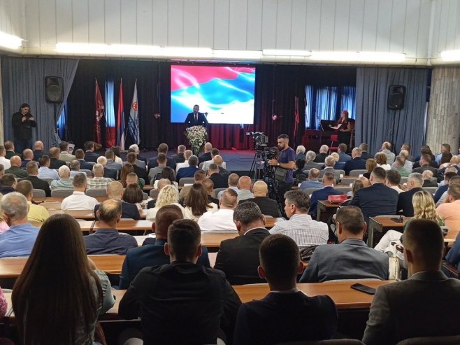 Академија поводом 20 година постојања Саобраћајног факултета Академија поводом 20 година постојања Саобраћајног факултета - Фото: РТРС