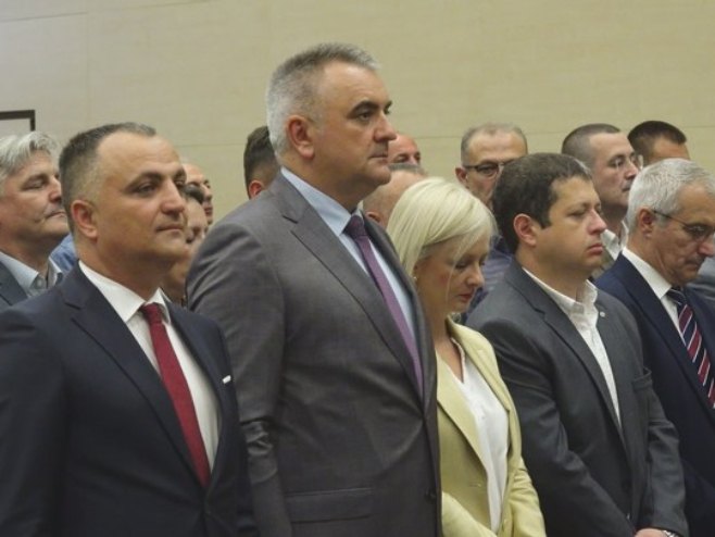 Минић: Ветеринарска струка успјешно одговара свим изазовима