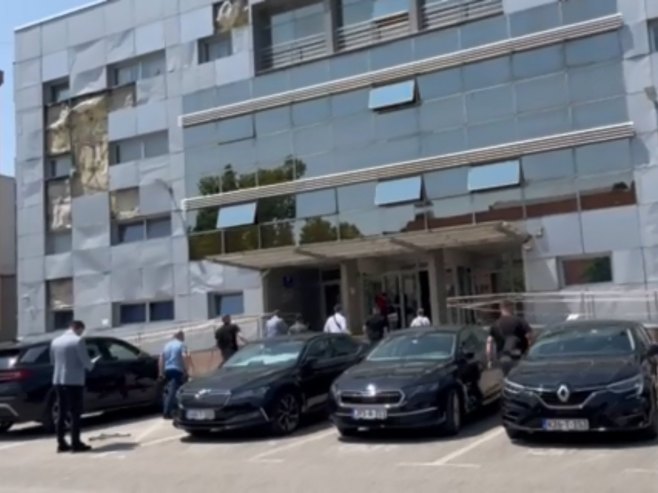 Нинковић предао Окружном тужилаштву у Бањалуци захтјев за састанак (ВИДЕО)