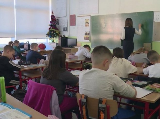Оставили су печат у животу баш сваког од нас; Каква је улога учитеља у 21. вијеку? (ВИДЕО)