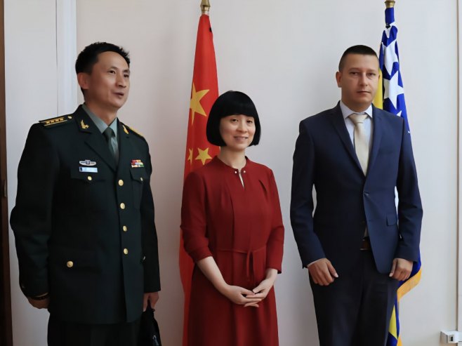 Сарајево, Гогановић са амбасадором Кине у БиХ Ли Фан Сарајево, Гогановић са амбасадором Кине у БиХ Ли Фан - Фото: СРНА
