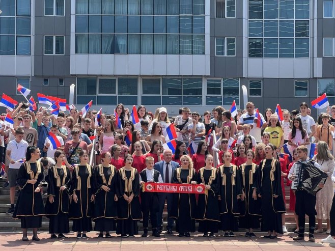 Пријем за дјецу са Космета у Влади Српске (ФОТО/ВИДЕО)