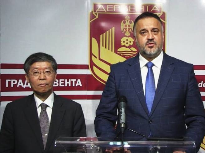 Жунић и амбасадор Јапана о унапређењу односа Српске и Јапана Жунић и амбасадор Јапана о унапређењу односа Српске и Јапана - Фото: РТРС