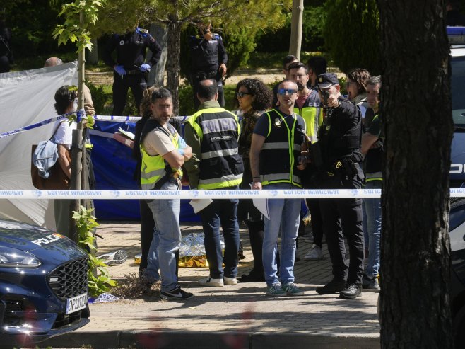 Шпанија: Најмање 13 особа повријеђено у експлозији у бару у граду Сан Педро дел Пината (ФОТО)