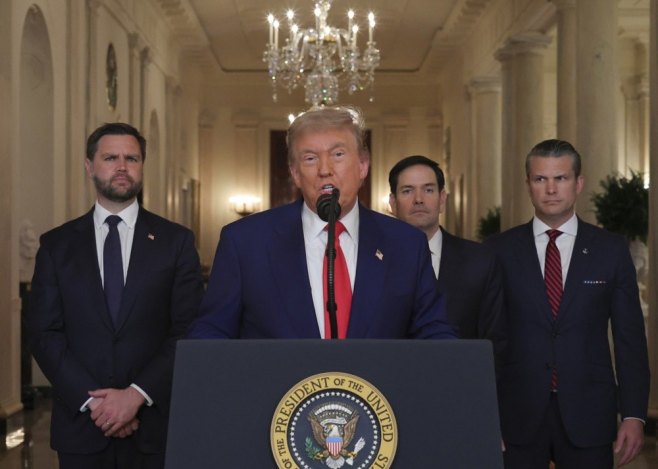 Трамп се огласио након иранског напада: Слаб одговор, није направљена штета