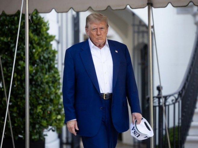 Трамп поручио Израелу: Не бацајте бомбе, одмах вратите пилоте кући