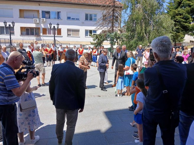 Благојевић у Гацку: Моје срце је пуно, осјећам да су ми многи од вас блиски (ФОТО/ВИДЕО)