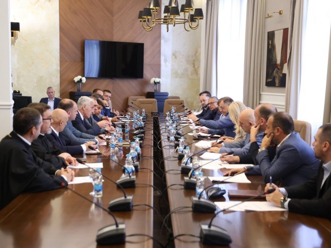 УЖИВО - Конференција за новинаре након пријема у Палати Републике