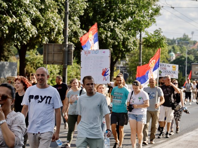 Београд: Протести на Славији и испред Народне скупштине (ФОТО)