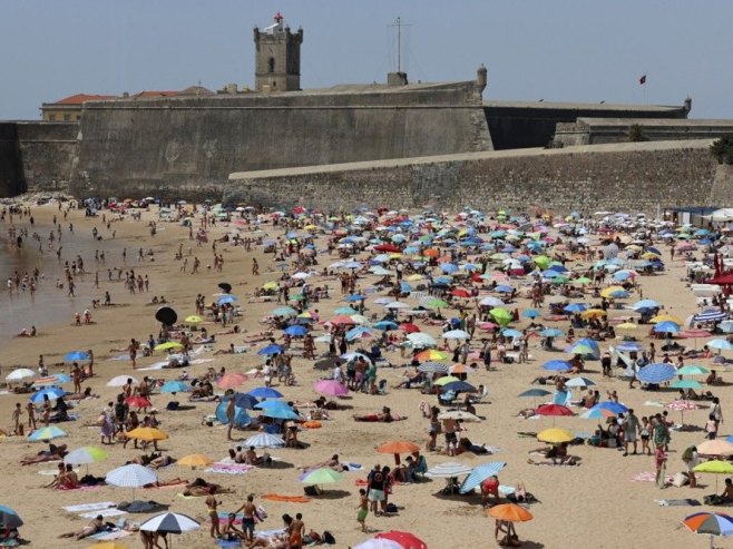 Foto: EPA/ANTONIO COTRIM