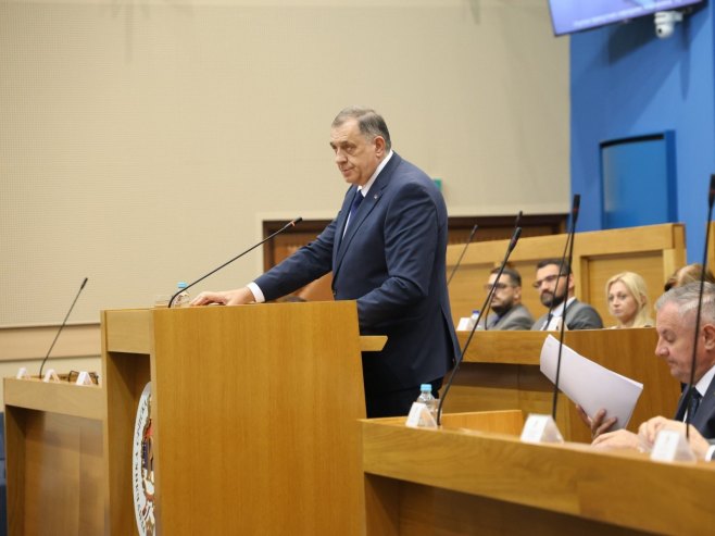 Додик: Проблем мигрантске кризе ушао у нову фазу, Српска мора да реагује (ВИДЕО)