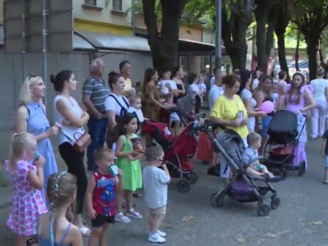 Костајница: Под мотом "Љепша Српска, бројнија Српска" одржана конференција беба (ВИДЕО)