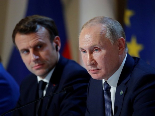 Разговарали Путин и Макрон