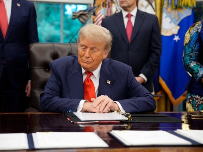 Трамп похвалио усвајање Закона о буџету: Побједа за амерички народ