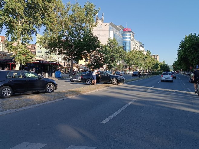 Блокаде на територији Србије и Београда су уклоњене и све саобраћајнице су проходне