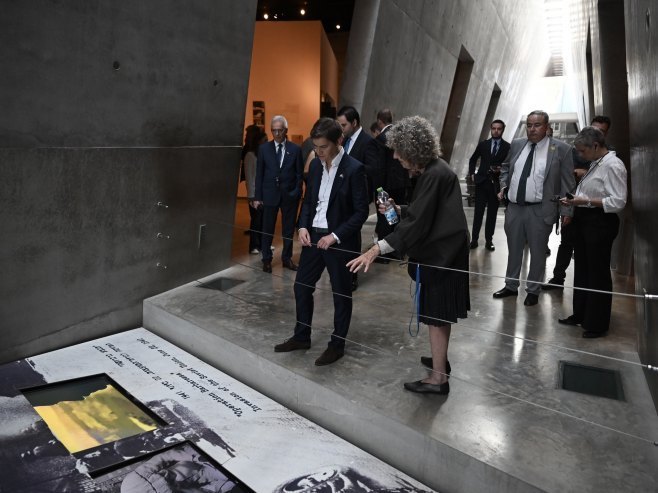 Брнабић у посјети Меморијалном центру Јад Вашем (Фото: танјуг/Пеђа Вучковић) Брнабић у посјети Меморијалном центру Јад Вашем (Фото: танјуг/Пеђа Вучковић) -