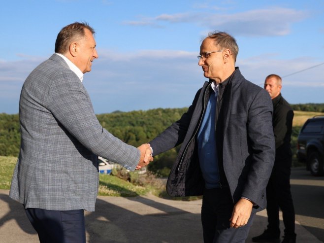 Предсједник Српске угостио премијера Србије (ФОТО/ВИДЕО)