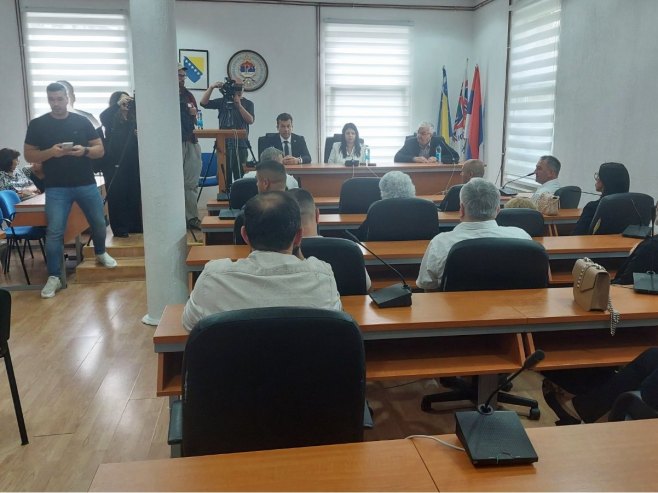 Комеморативна сједница Скупштине општине Сребренице Комеморативна сједница Скупштине општине Сребренице - Фото: РТРС