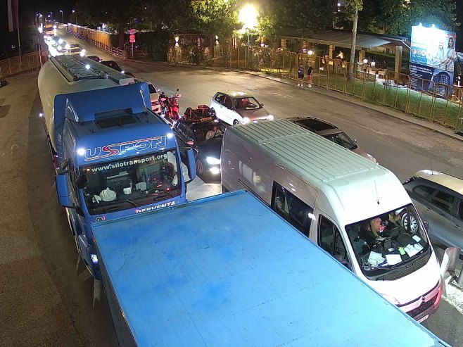 Дуге колоне возила код Градишке, Градине, Велике Кладуше и Брода
