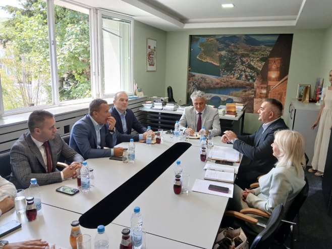 Минић у Невесињу са руководством општине