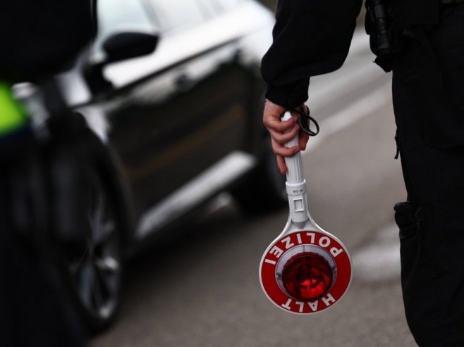 Аустријска полиција (Фото: EPA/ANNA SZILAGYI, илустрација) Аустријска полиција (Фото: EPA/ANNA SZILAGYI, илустрација) -