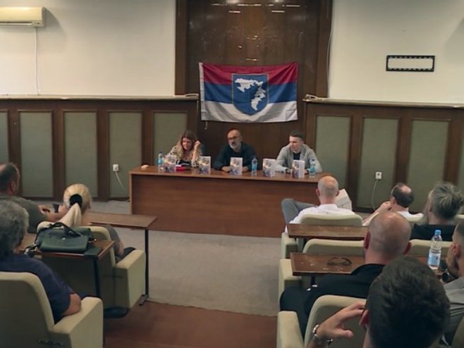 Представљен роман "Дјеца коју није волио свијет" аутора Бојана Вегаре - треба слика