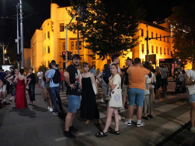У Београду протест испред куће главног урбанисте, у Новом Саду ипред кућа Вучевића и Старовића
