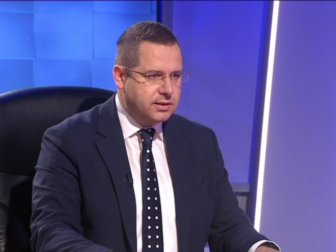 РТРС, 21.00 - Гост Телеринга Радован Ковачевић