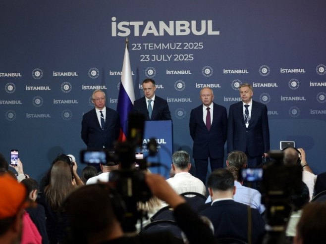 Медински: Сви претходни договори реализовани, постоје предуслови за сусрет Путин-Зеленски