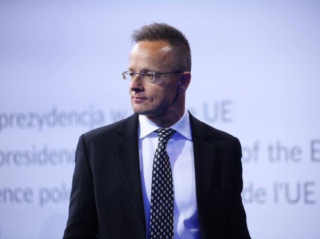 Сијарто: Надамо се да ће преговори довести до успјеха