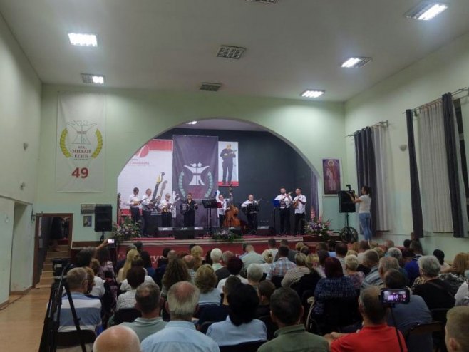 Брезичани код Приједора: Међународни фестивал тамбурашких оркестара "Вече тамбурице - Новак Савановић"(ФОТО/ВИДЕО)