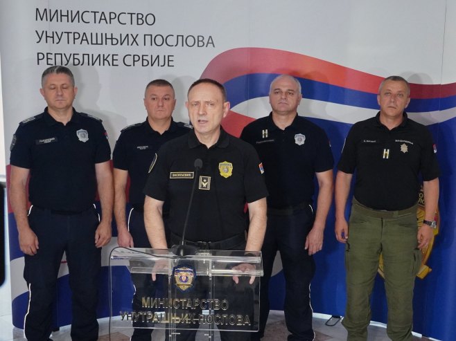 Васиљевић: Сви који су нападали полицију током протеста у Новом Пазару биће приведени