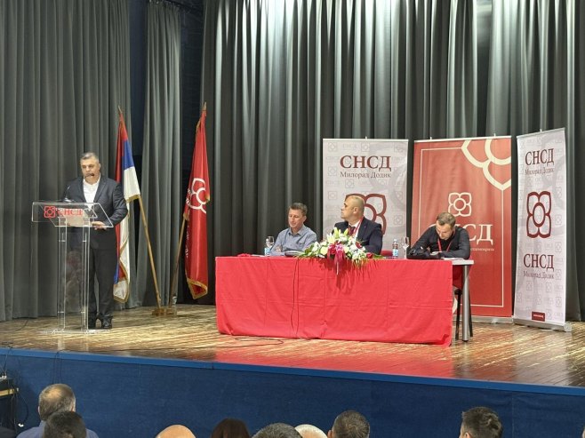 Ђурић реизабран на мјесто предсједника ГО СНСД-а Теслић (ФОТО)