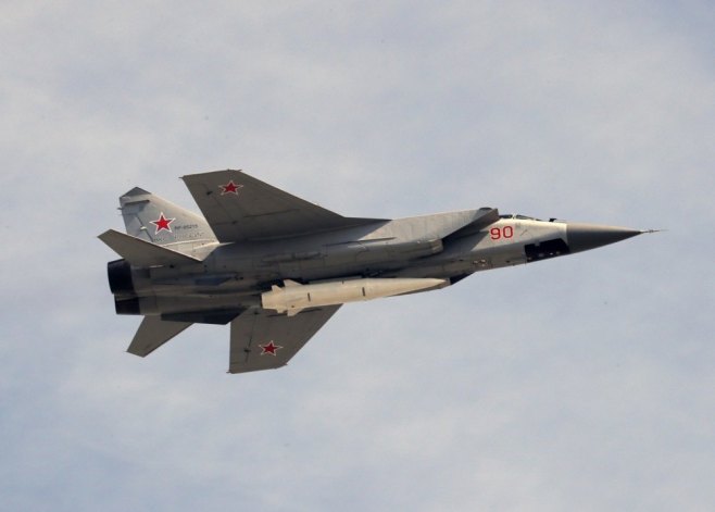 Руске Оружане снаге извеле групни напад на украјинске аеродроме