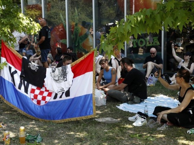Хрватска у Книну слави протјеривање Срба; У Сињу пјевали пјесме које величају усташке злочине
