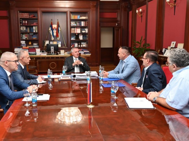 Састанак Вишковића са преставницима Савеза синдиката Састанак Вишковића са преставницима Савеза синдиката - Фото: Уступљена фотографија