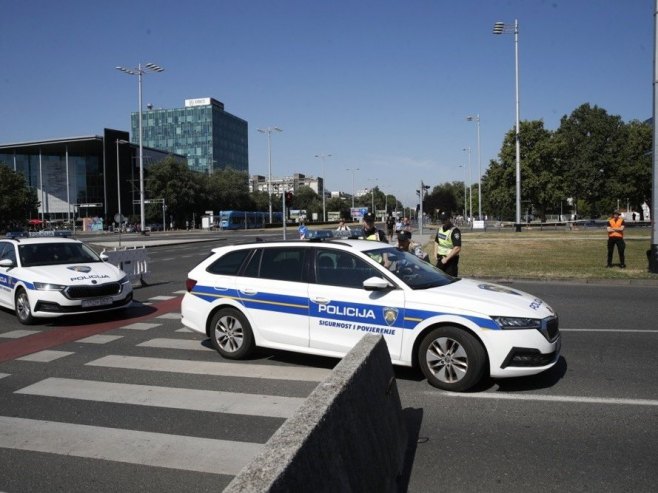 Хрватска: Петоро повријеђено у саобраћајној незгоди, једна особа хитно пребачена хеликоптером (ФОТО/ВИДЕО)
